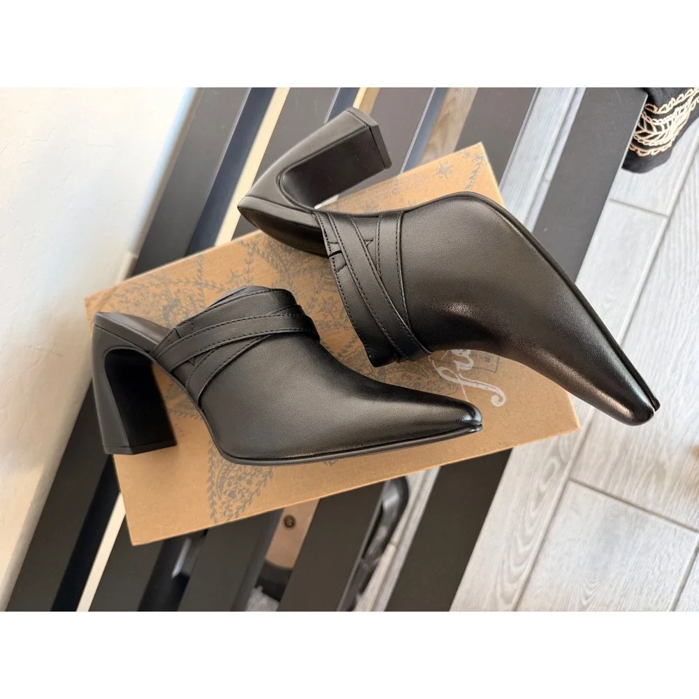 Free People Date Night Leather Pointed Toe Boho Western Buckle Mule Shoes Size 9